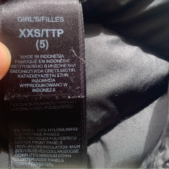 North Face Puffer Jacket - Picture 6 of 10